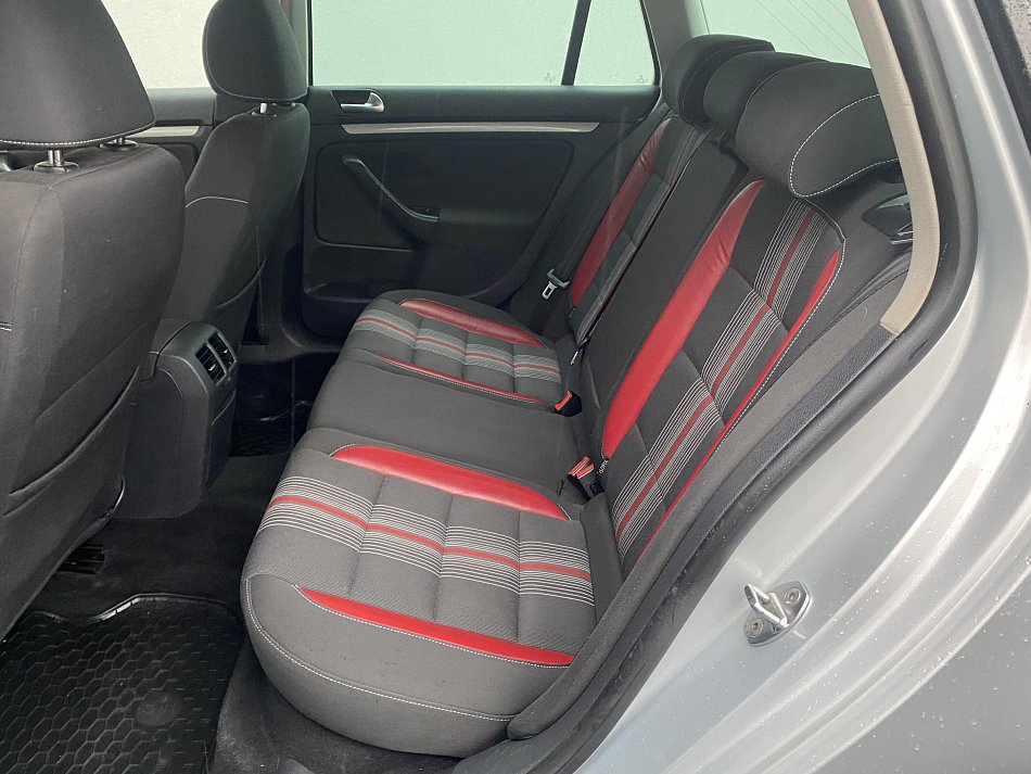 Volkswagen Golf 1.6TDi 