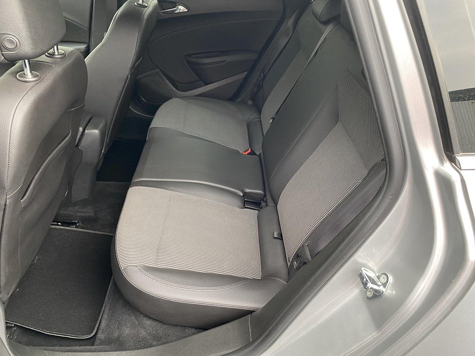 Opel Astra 1.6 CDTi 