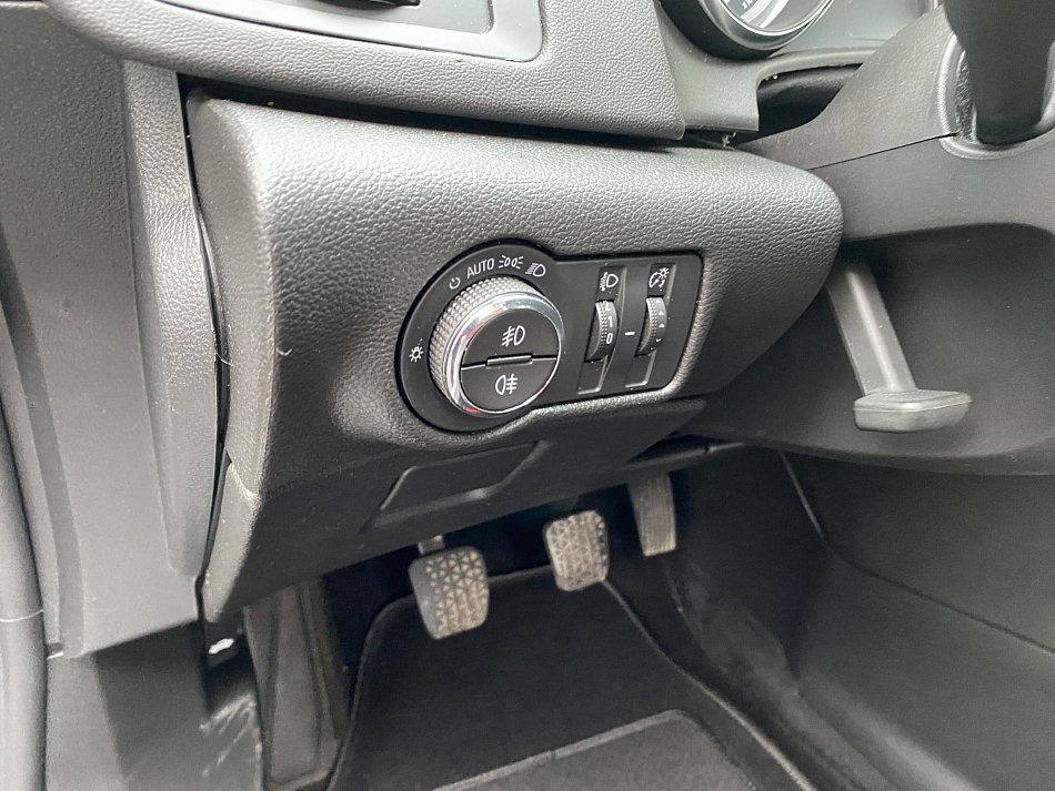 Opel Astra 1.6 CDTi 