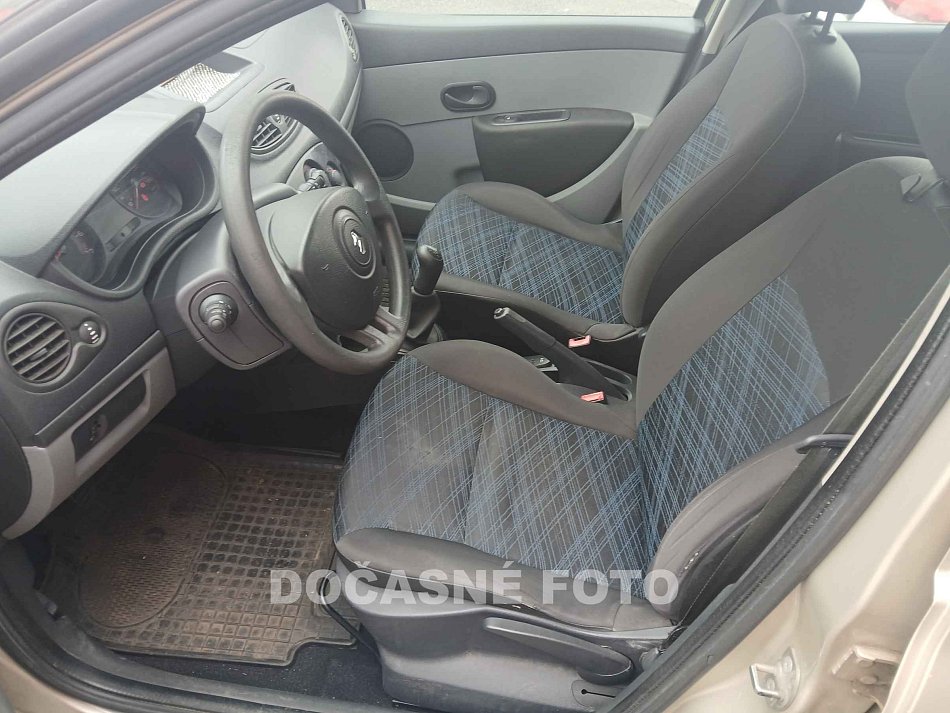 Renault Clio 1.2i 