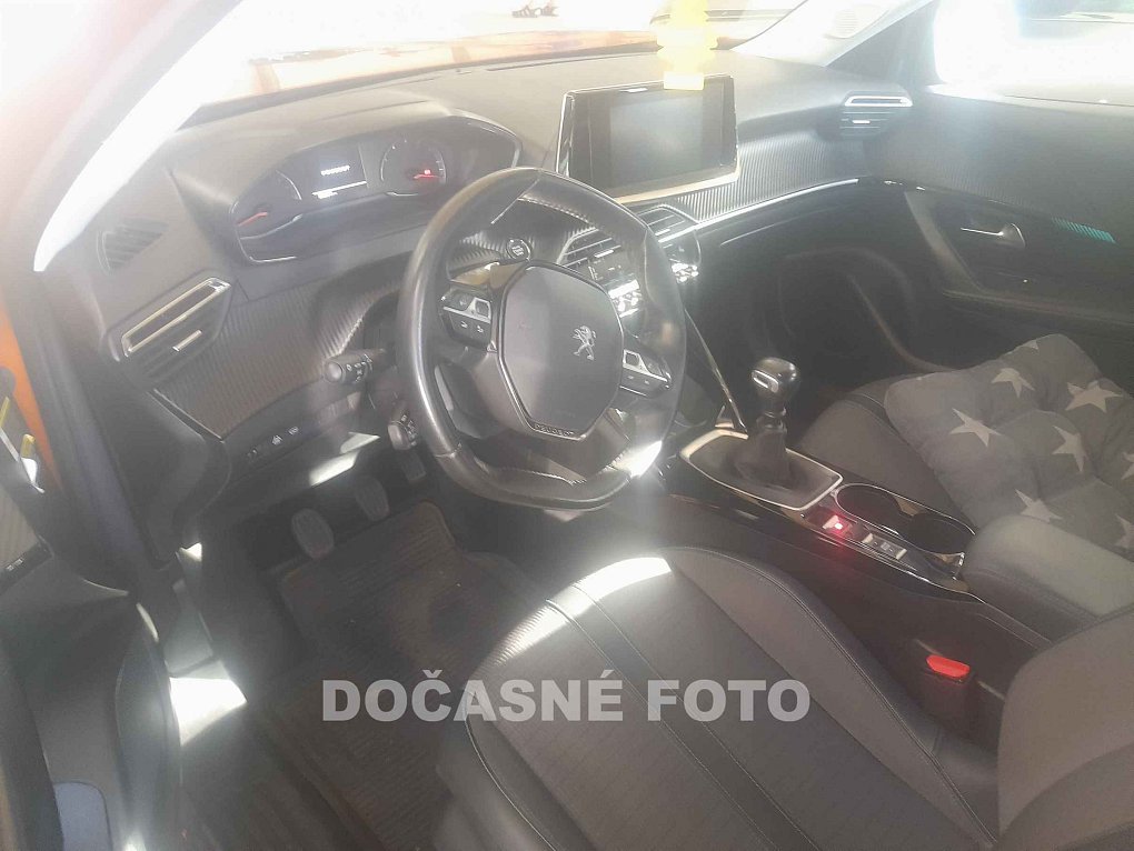 Peugeot 2008 1.2PT 