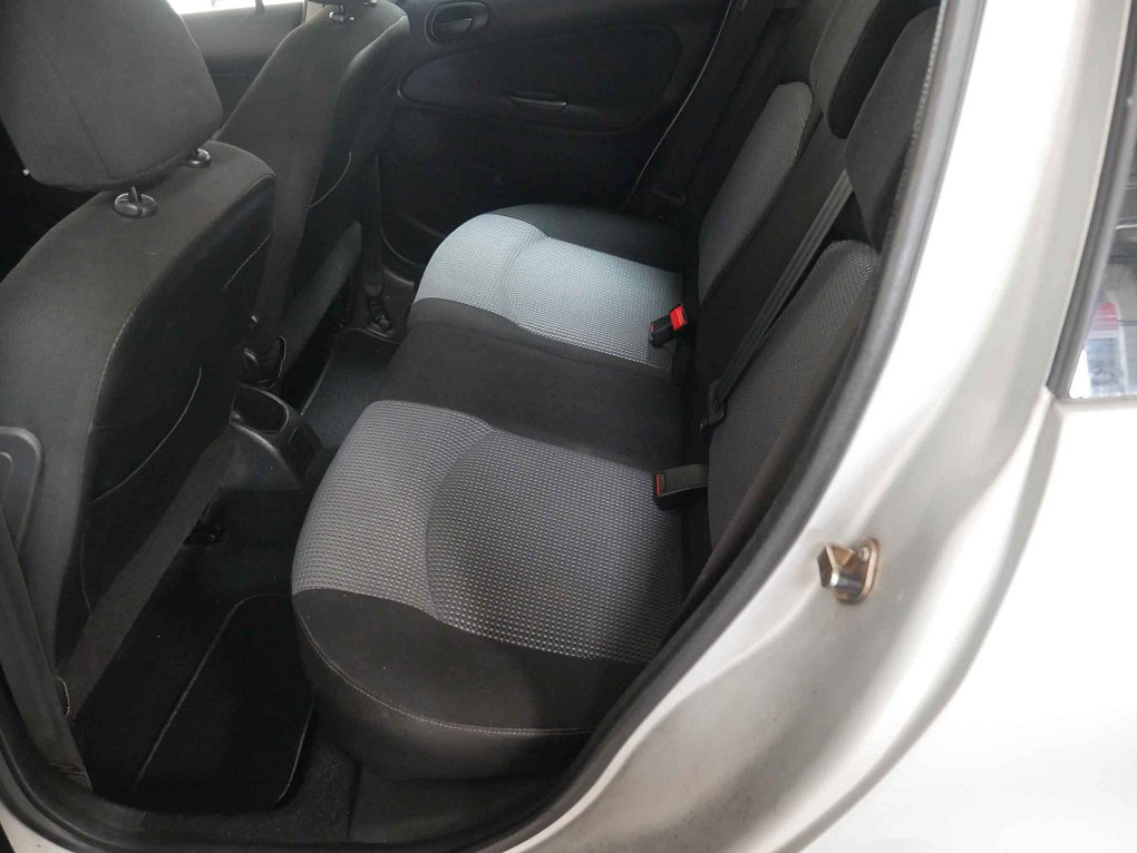 Peugeot 206 1.4i 