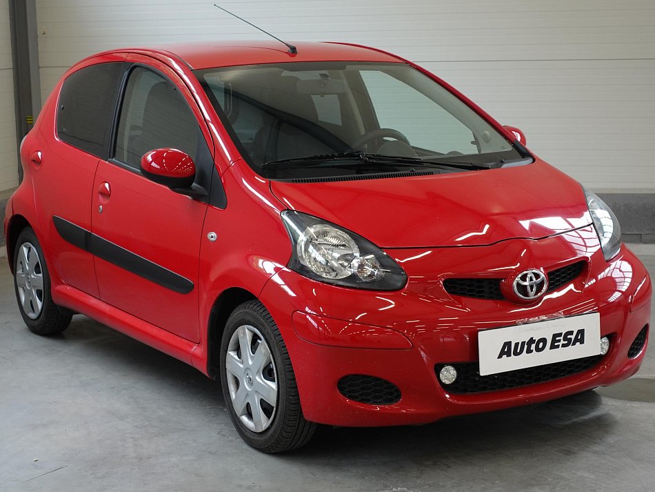 Toyota Aygo 1.0i 