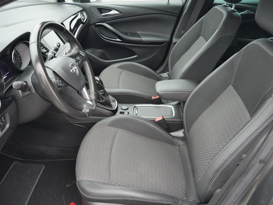 Opel Astra 1.4 T Cosmo