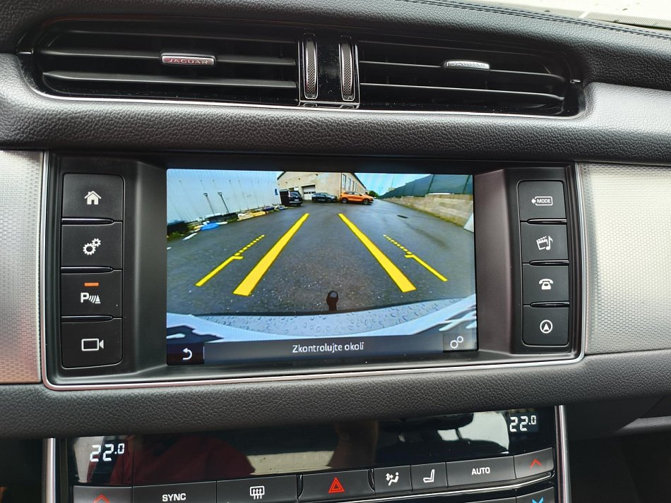 Jaguar XF 2.0 D 