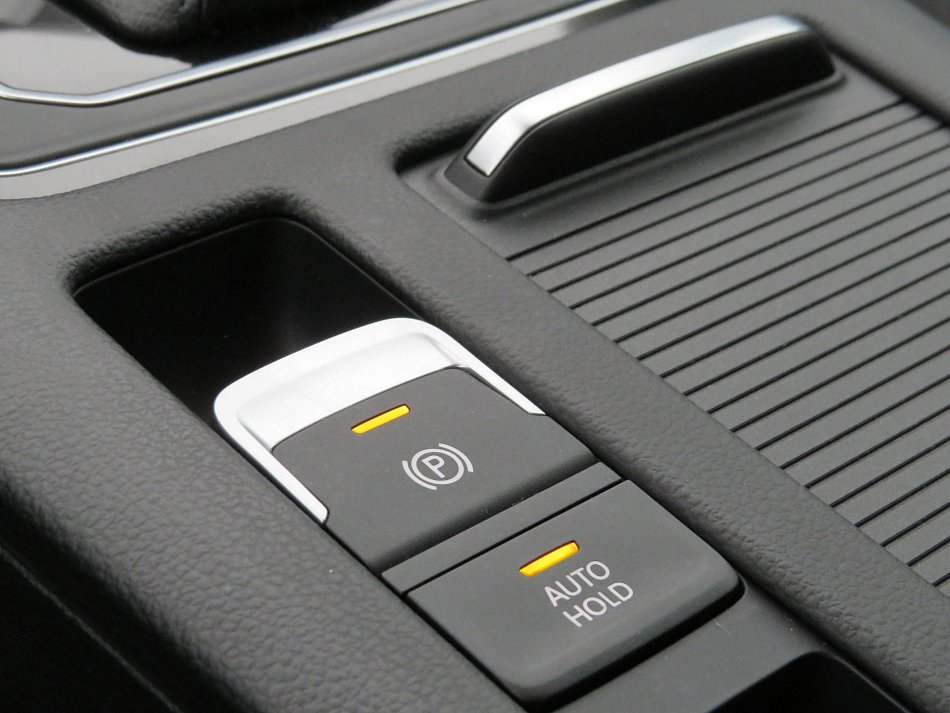 Volkswagen Passat 2.0 TDi Business