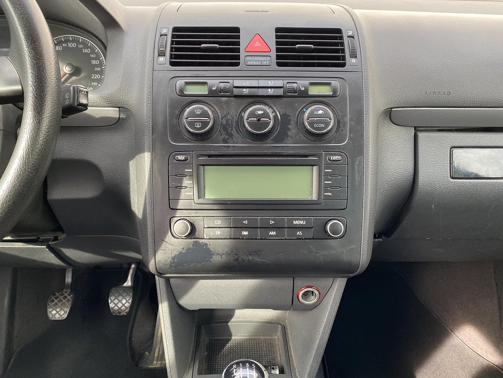 Volkswagen Touran 1.6 FSi 