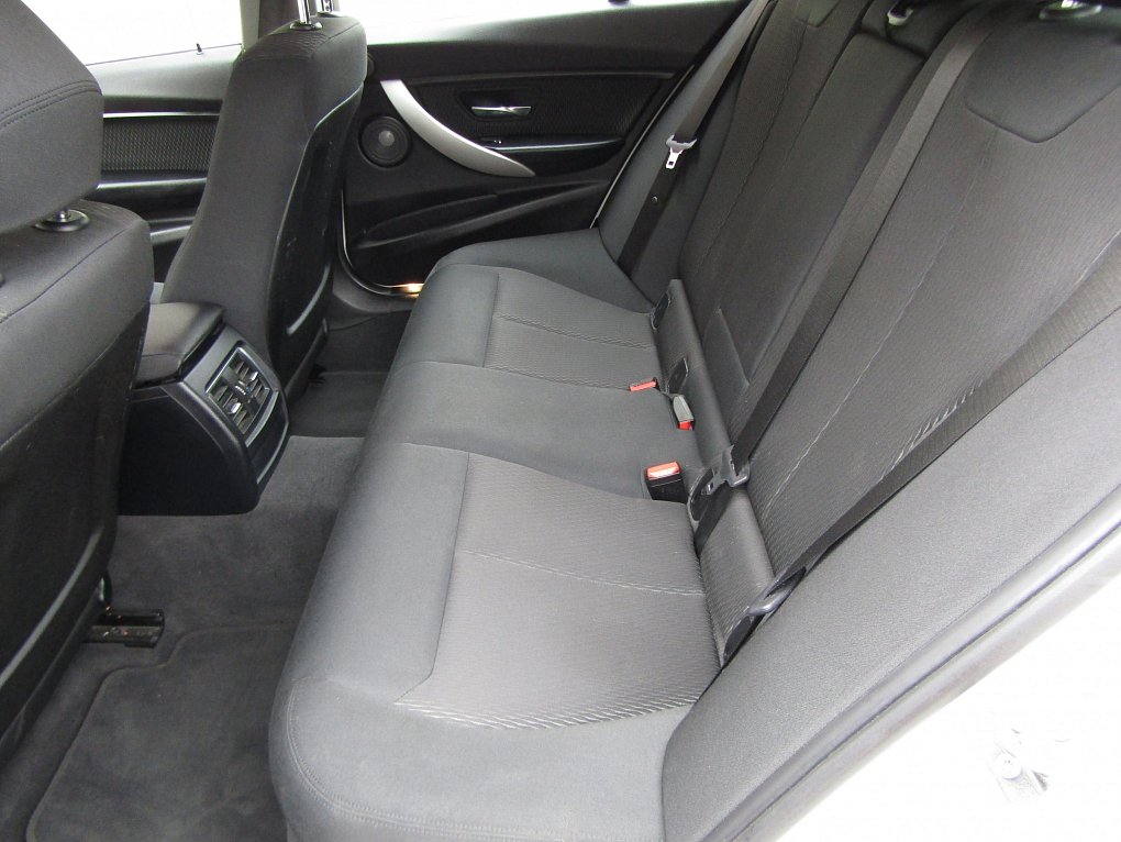 BMW Řada 3 2.0 D  318 D
