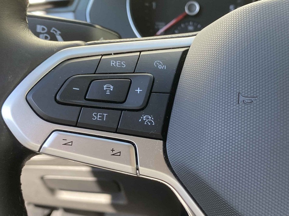 Volkswagen Passat 2.0 TDi Business