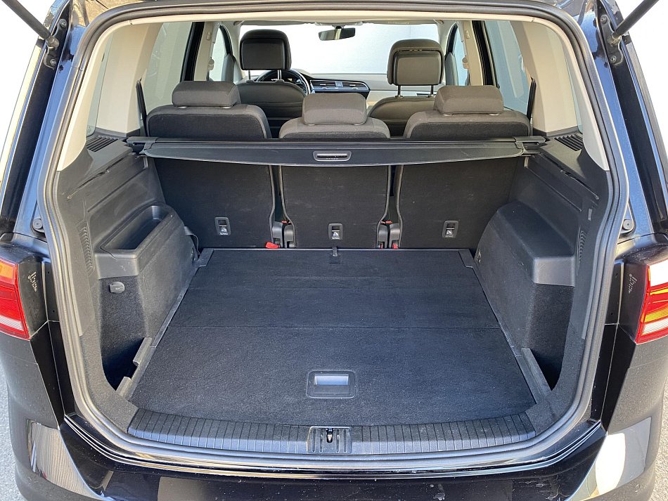 Volkswagen Touran 2.0 TDi Business