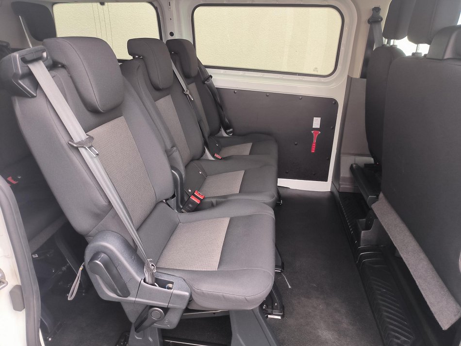 Ford Transit Custom 2.0TDCi  L1H2 9míst