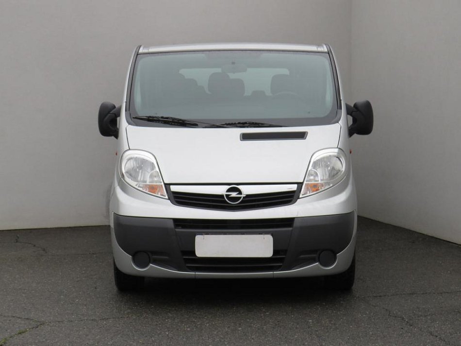Opel Vivaro 2.0dCi  L2 6míst