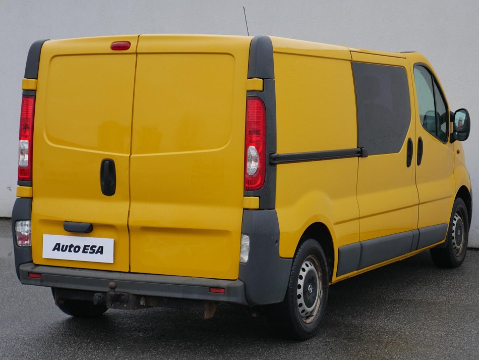 Opel Vivaro 2.0dCi  L2 6míst