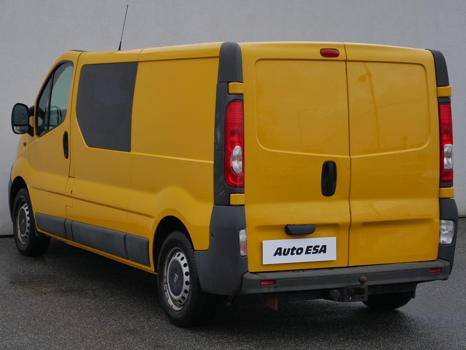 Opel Vivaro 2.0dCi  L2 6míst