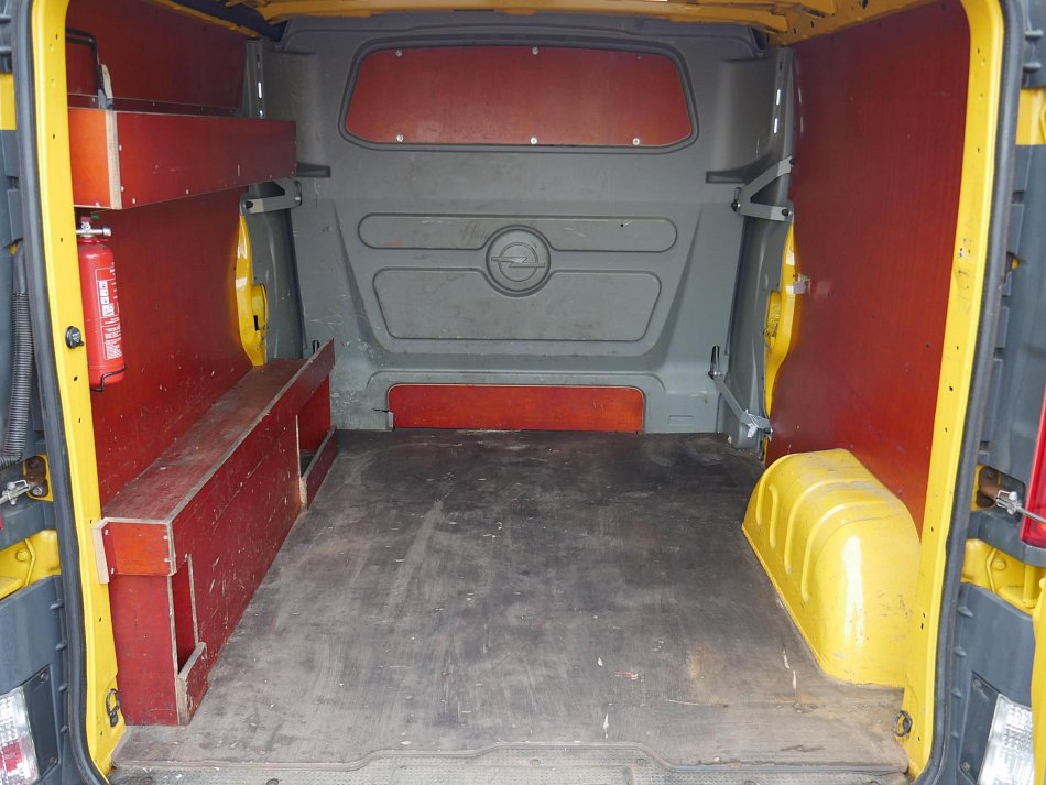 Opel Vivaro 2.0dCi  L2 6míst