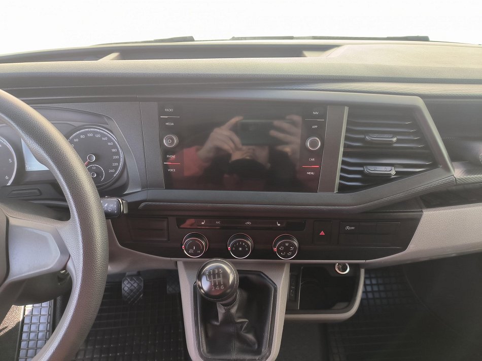 Volkswagen Transporter 2.0TDi  T6.1