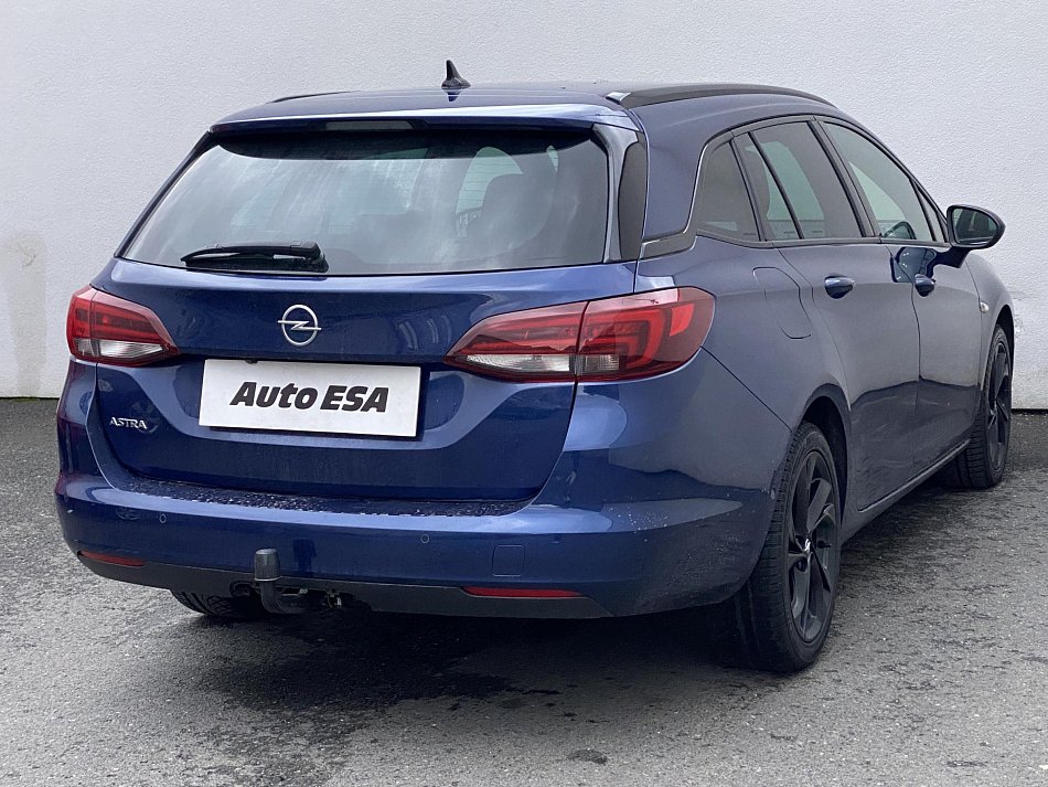 Opel Astra 1.5 CDTi 
