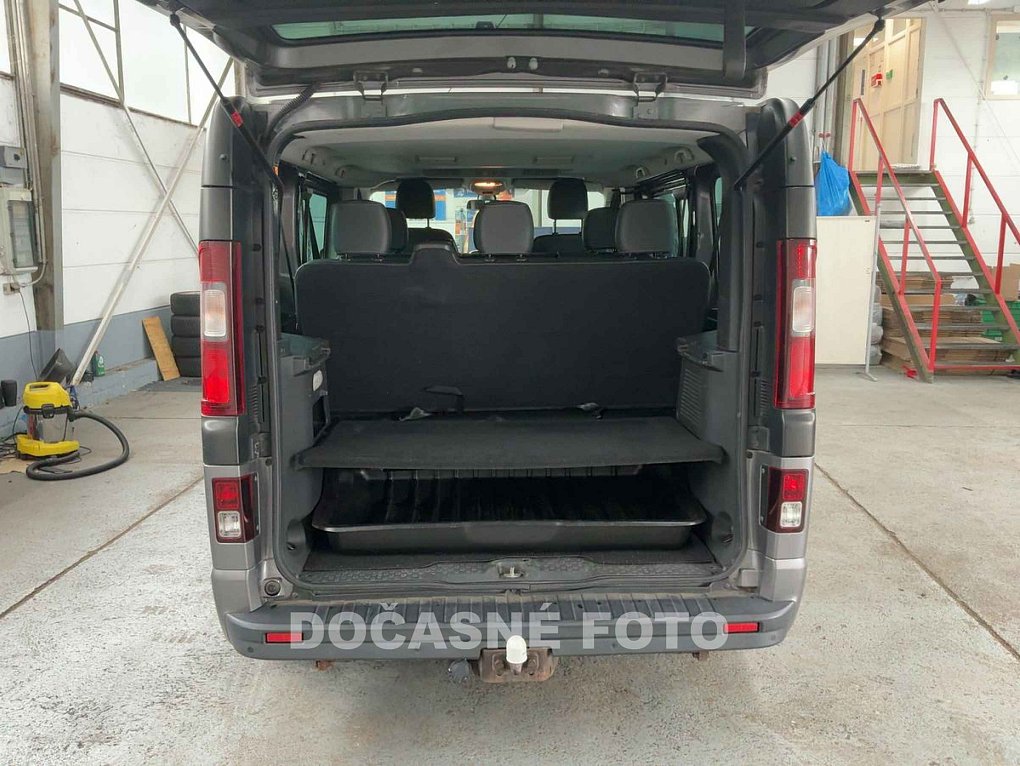 Opel Vivaro 1.6CDTi  8míst
