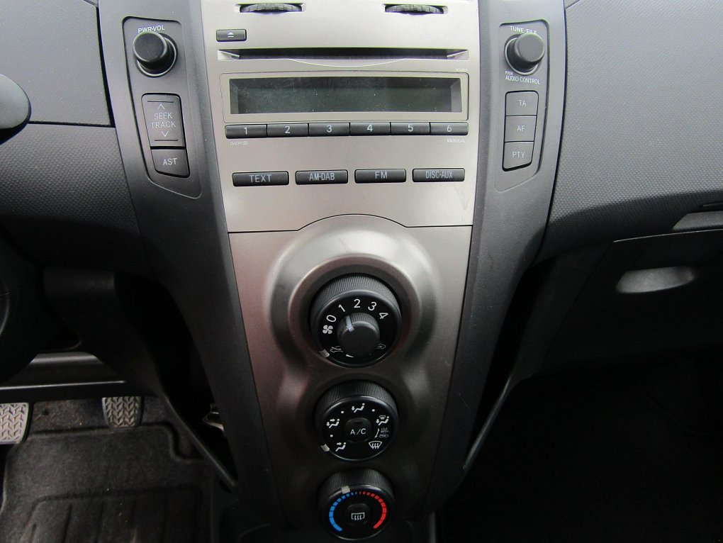 Toyota Yaris 1.0 VVT 