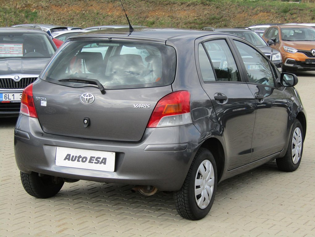 Toyota Yaris 1.0 VVT 
