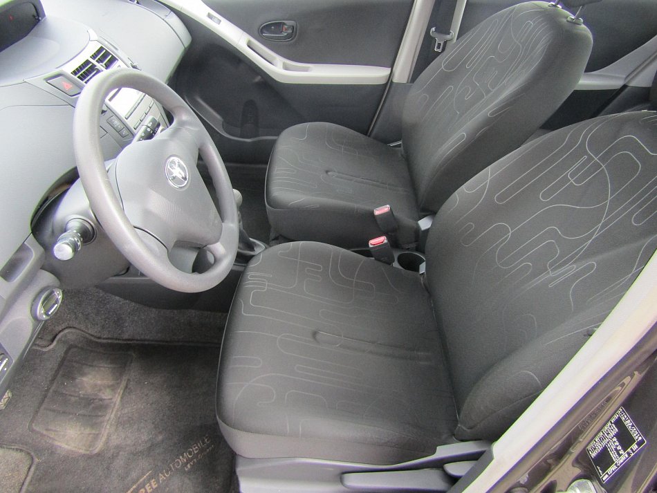 Toyota Yaris 1.0 VVT 