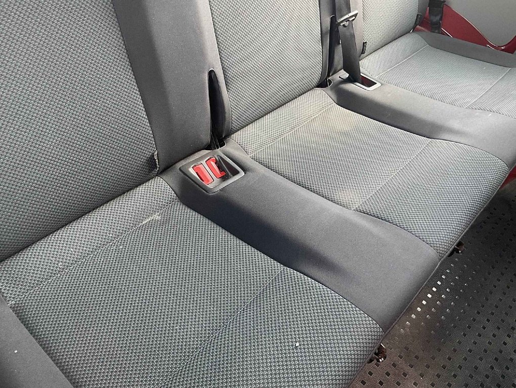 Volkswagen Transporter 2.0TDi  9míst
