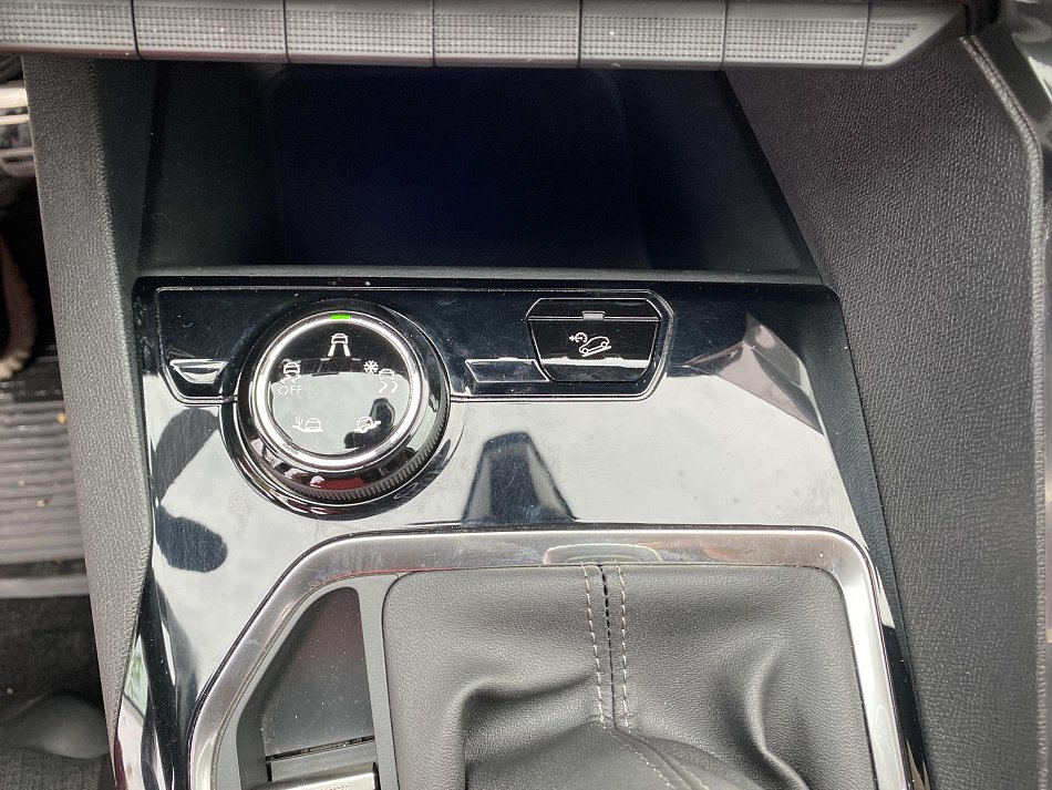 Peugeot 3008 2.0 HDi 