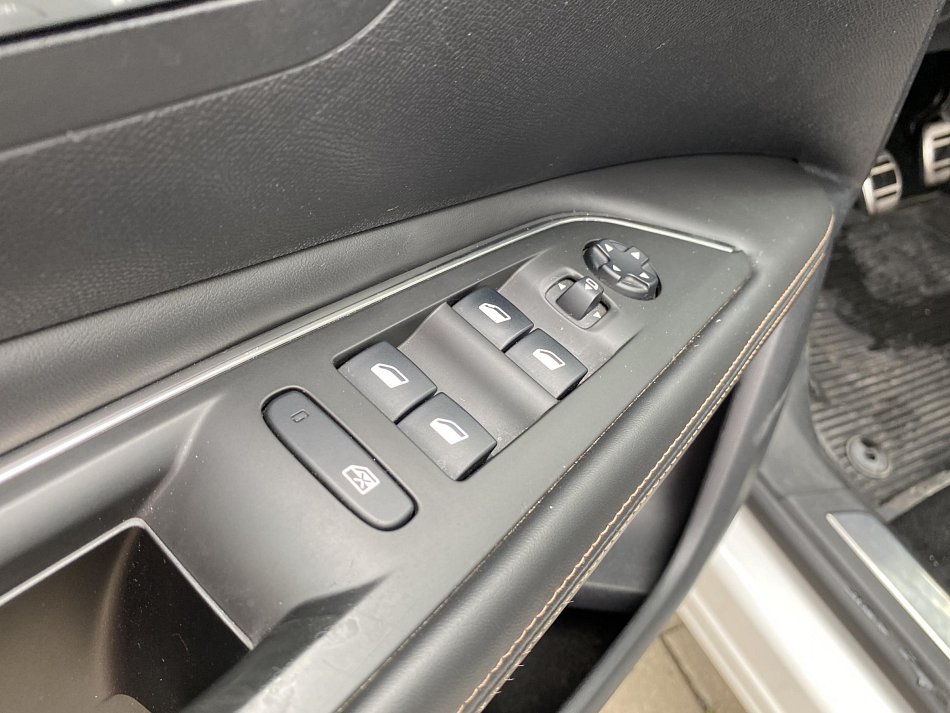 Peugeot 3008 2.0 HDi 