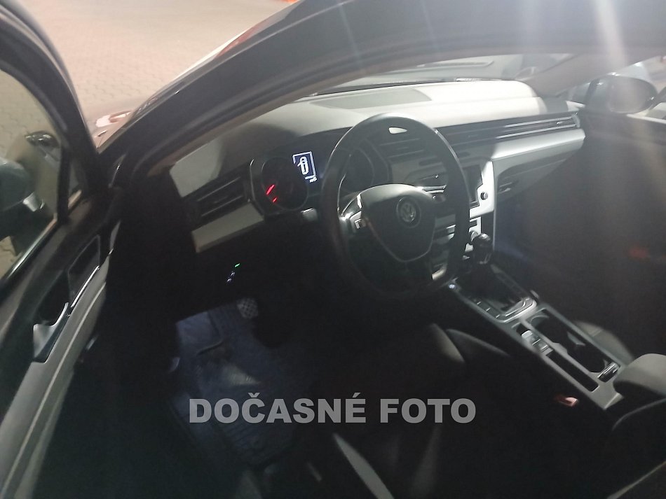 Volkswagen Passat 2.0 TDi 