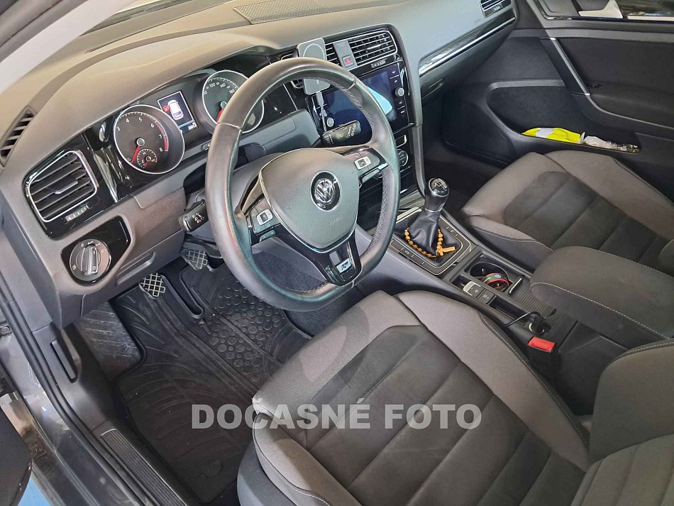 Volkswagen Golf 1.4 TSi  R-line