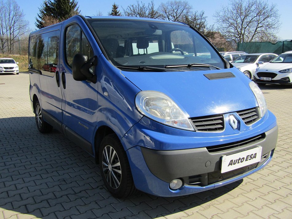 Renault Trafic 2.0dCi  5míst