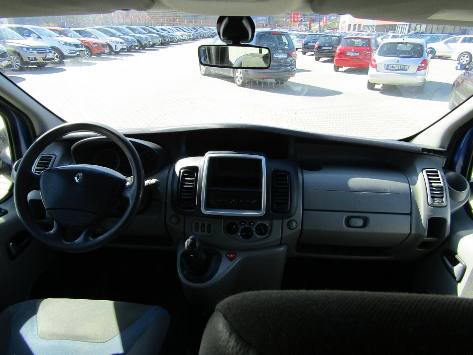 Renault Trafic 2.0dCi  5míst
