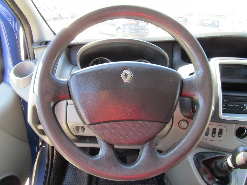 Renault Trafic 2.0dCi  5míst