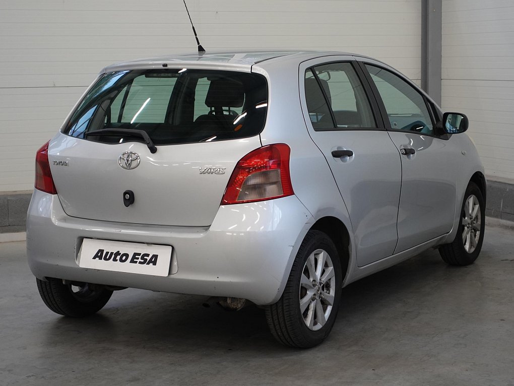 Toyota Yaris 1.1VVT-i 