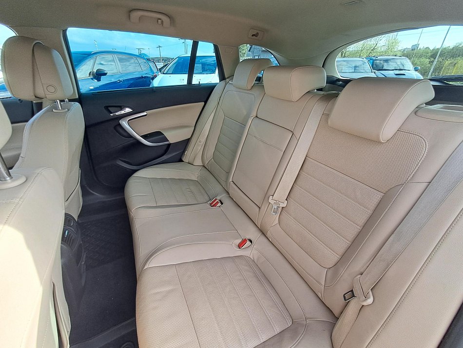 Opel Insignia 2.0CDTi 