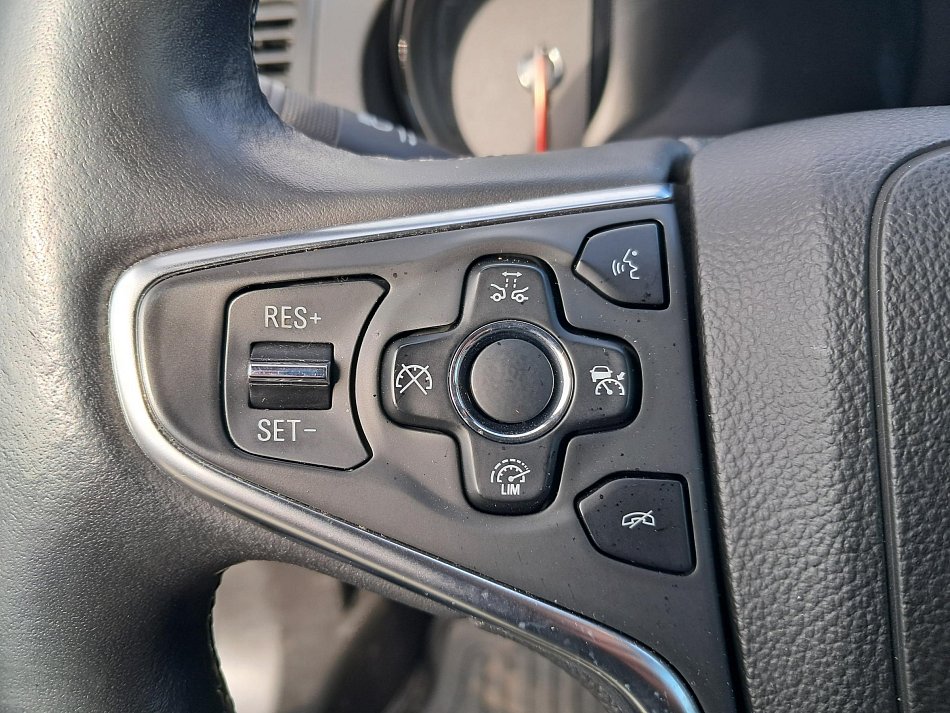 Opel Insignia 2.0CDTi 