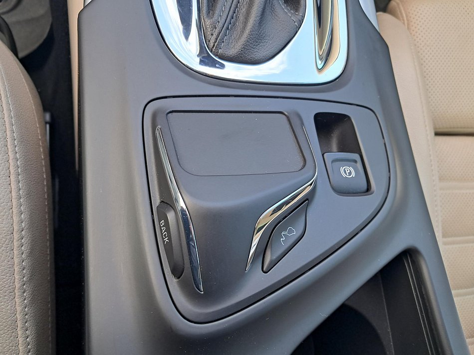 Opel Insignia 2.0CDTi 