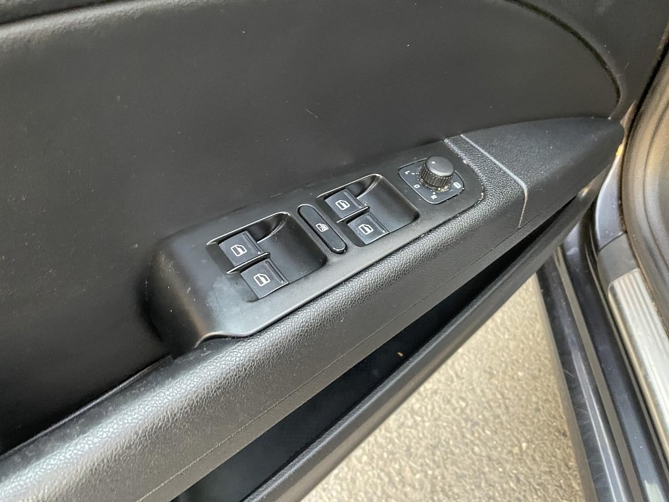 Škoda Superb II 2.0 TDi Elegance 4x4