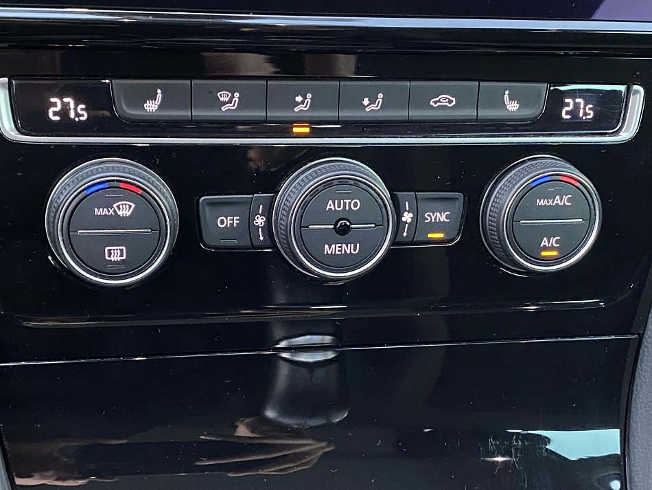 Volkswagen Golf 1.5 TSi Highline