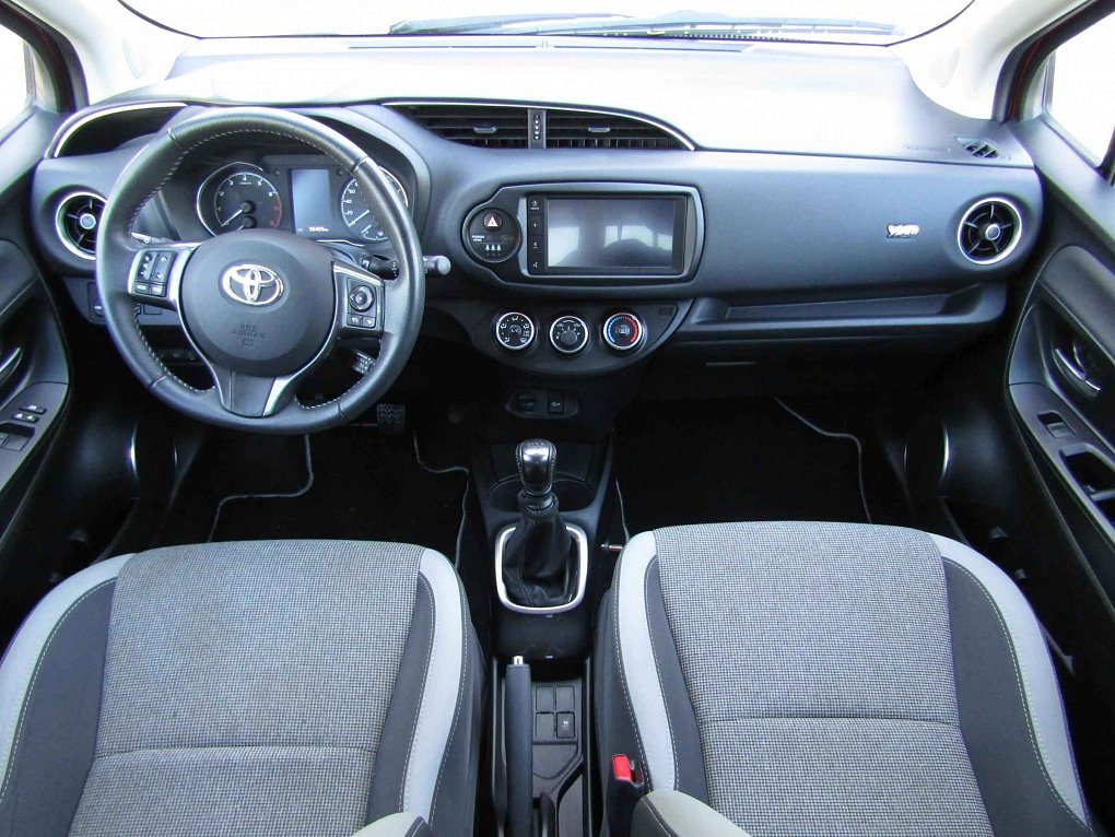 Toyota Yaris 1.5 VVT-i Active