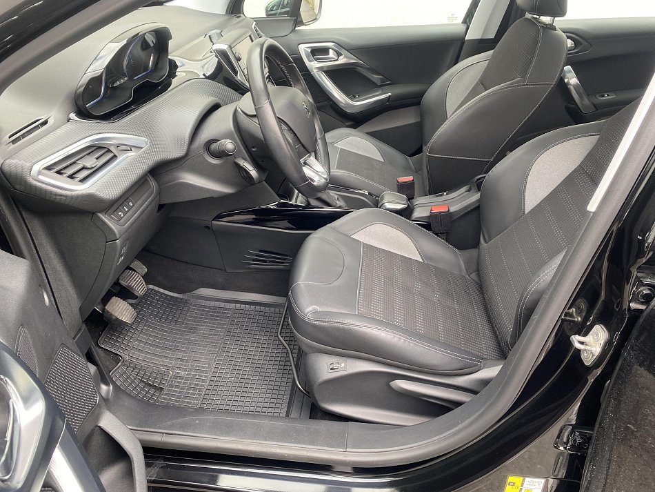 Peugeot 2008 1.2PT Allure