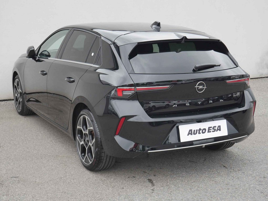 Opel Astra 1.2PT Elegance