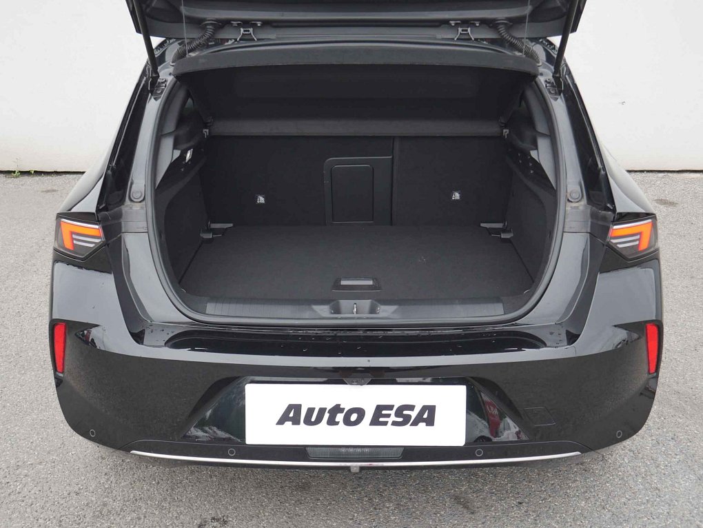 Opel Astra 1.2PT Elegance