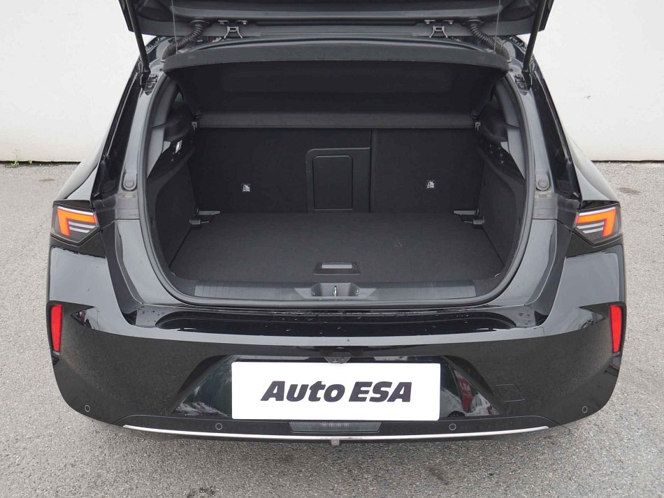 Opel Astra 1.2PT Elegance