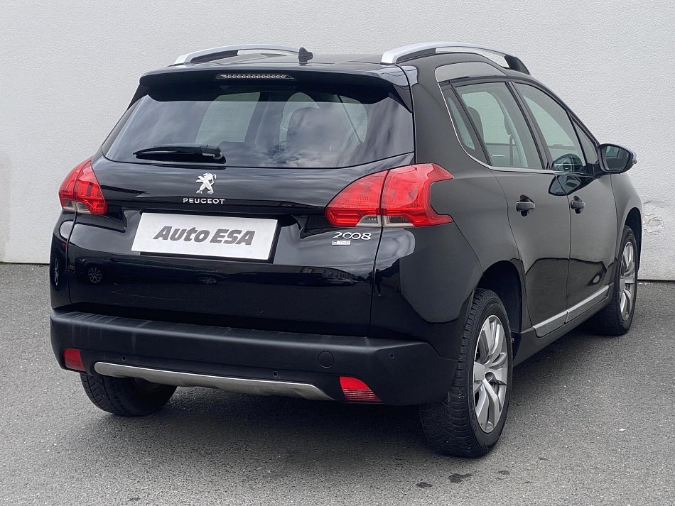 Peugeot 2008 1.2PT Allure