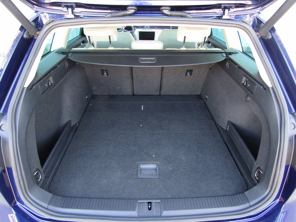 Volkswagen Passat 1.5 TSi Comfortline