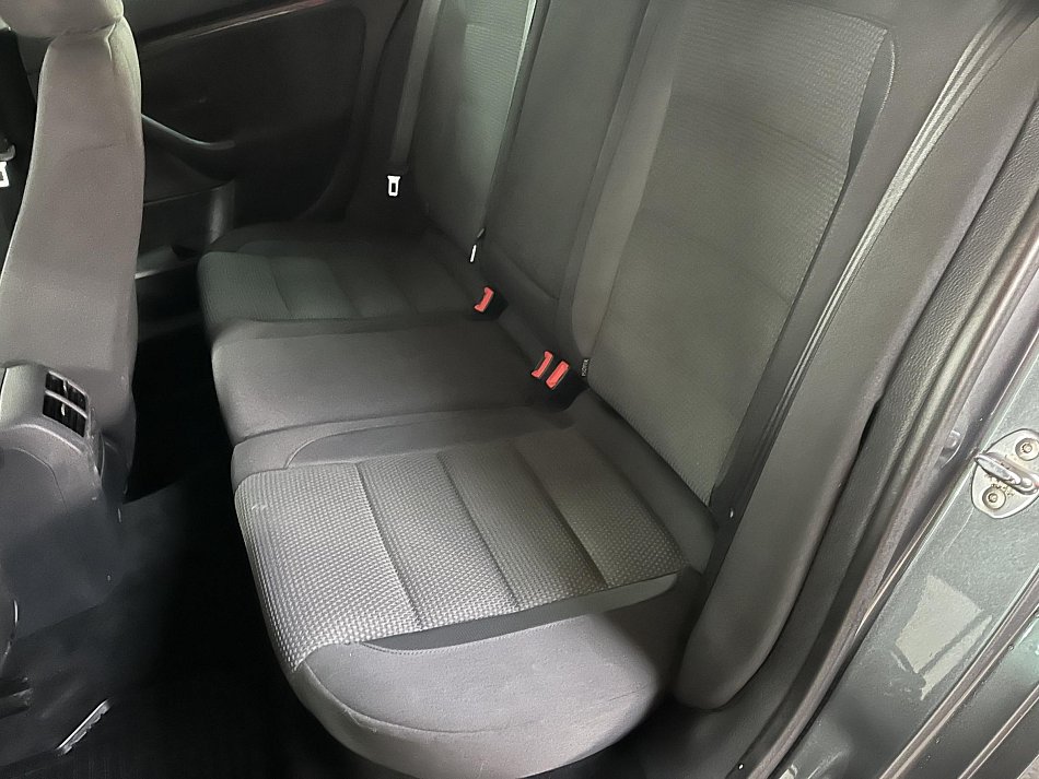 Volkswagen Golf 1.4TSI 