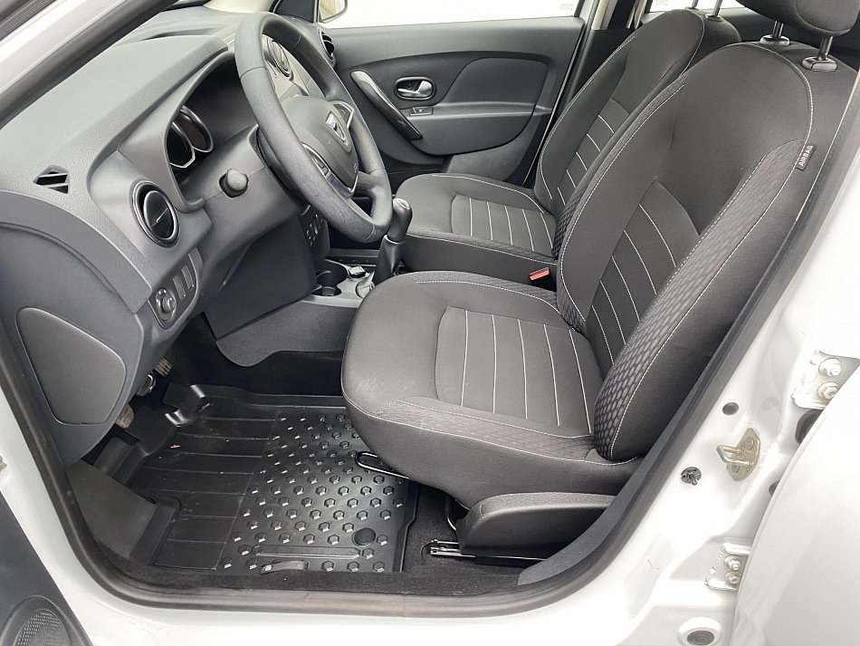 Dacia Sandero 1.0i 