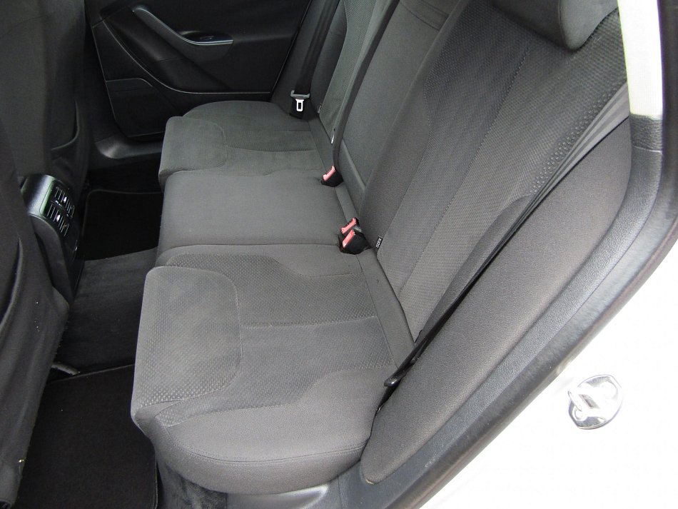 Volkswagen Passat 2.0 TDi 