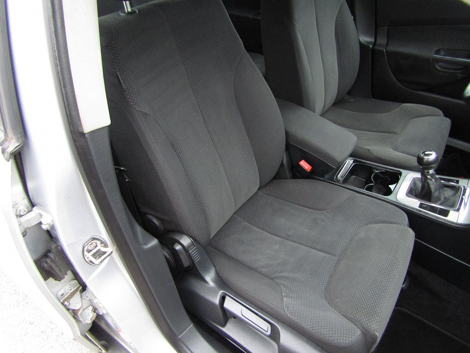 Volkswagen Passat 2.0 TDi 